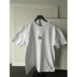 Philadelphia 76Ers Embroidered Logo Oversized T Shirt White Medium